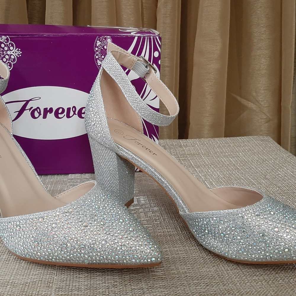 Shoes - Picture 3 of 5